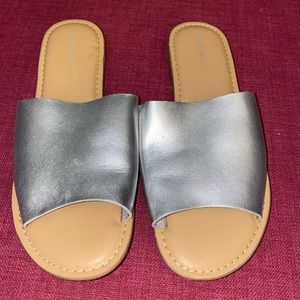 Metallic Silver Summer Slides